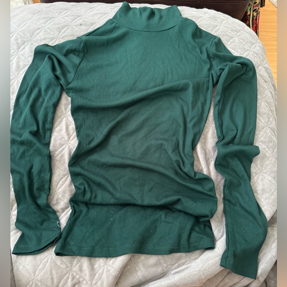Fashion Nova - Hunter Green Knit Turtleneck - Sz. M